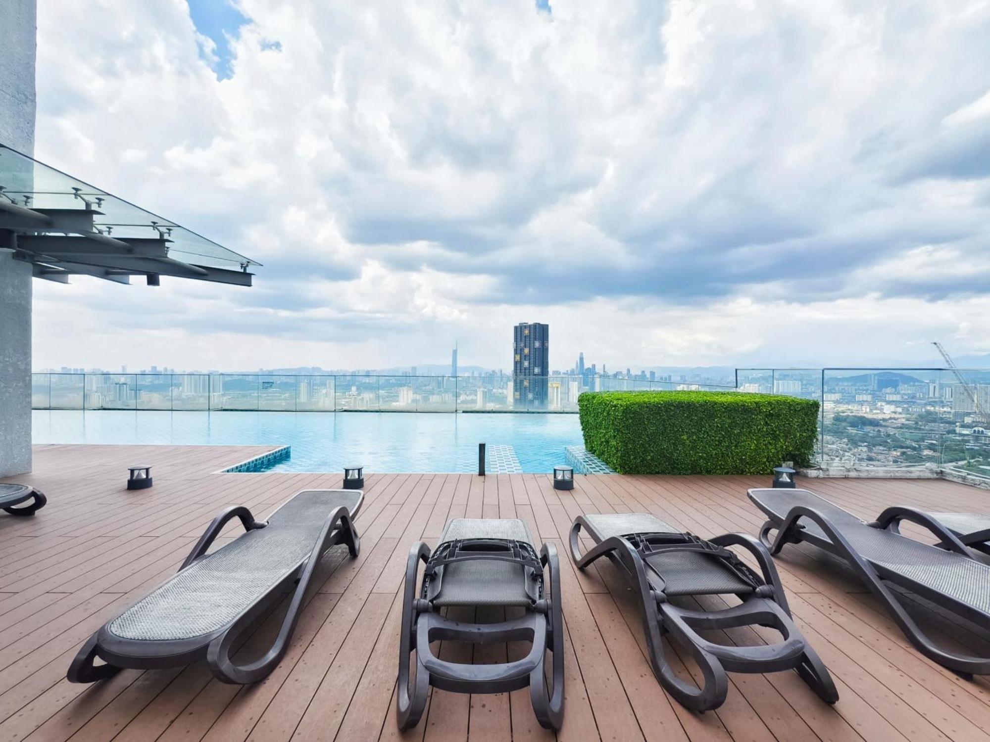 Urban Loft Mrt Convenience Klcc Nearby In Eko Cheras Kuala Lumpur